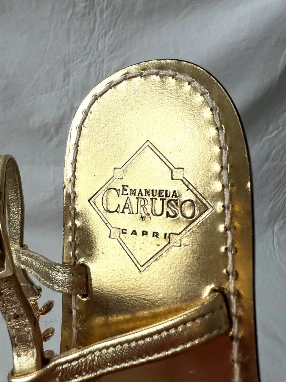 Emanuela Caruso Capri sandals 37 6.5 gold leather bejeweled red rhinestone thong